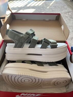 Nike Olive Green and White Platform Sport Sandals